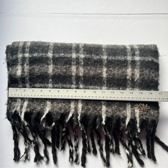 Steve Madden Classic Plaid Scarf Fringe Trim Super Soft Fuzzy Cozy Warm One Size - Picture 5 of 8